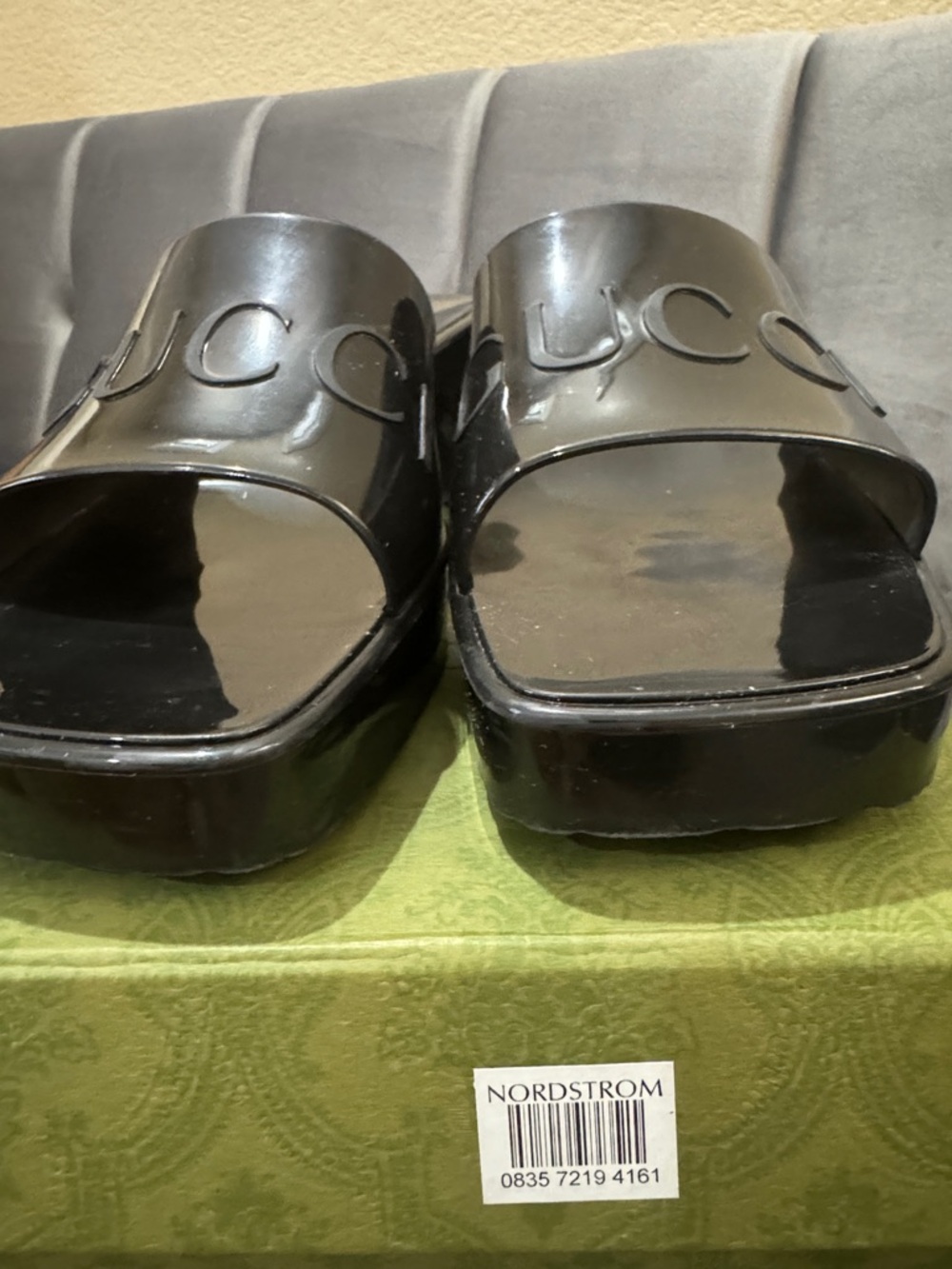 GUCCI RUBBER NERO PLATFORM SANDAL - Picture 10 of 13